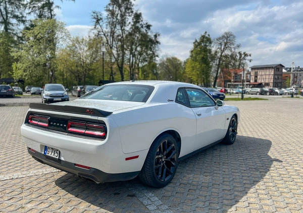 Dodge Challenger cena 139000 przebieg: 55000, rok produkcji 2019 z Wejherowo małe 781